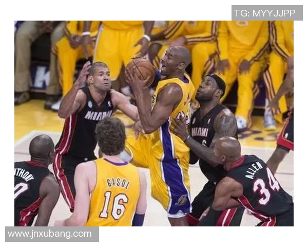 南京篮球队与杭州篮球队赛后分析实力对比与战术探讨